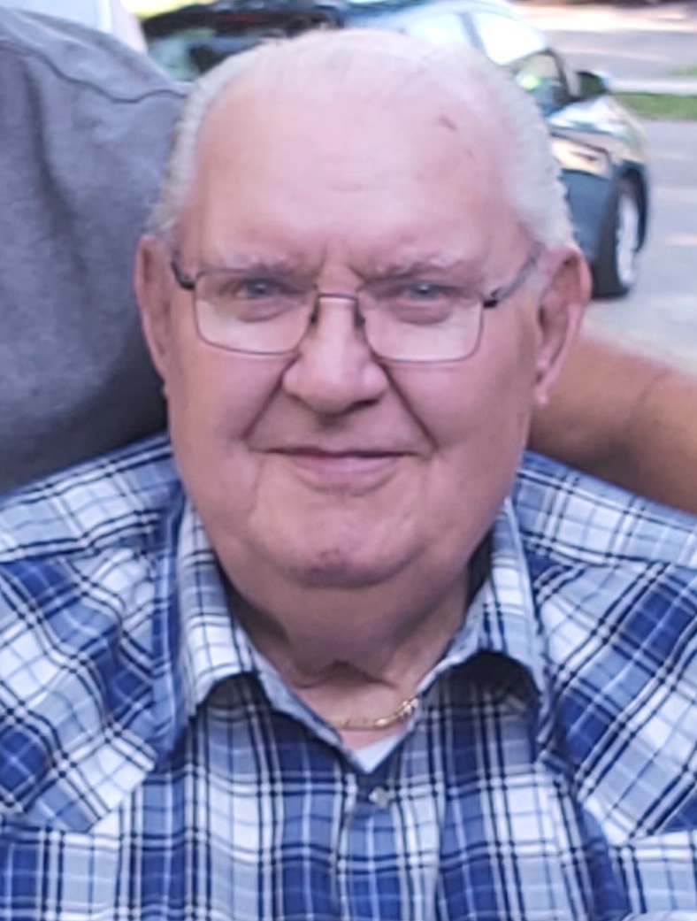Robert "Bob"  McTaggart